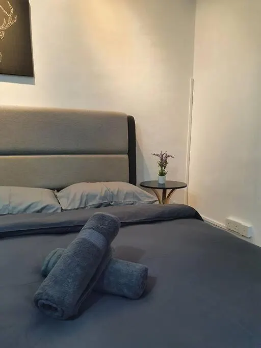 3 Storey Bangalow Near Spice Arena & Queensbay Mall Bayan Lepas 0*,  Malezja