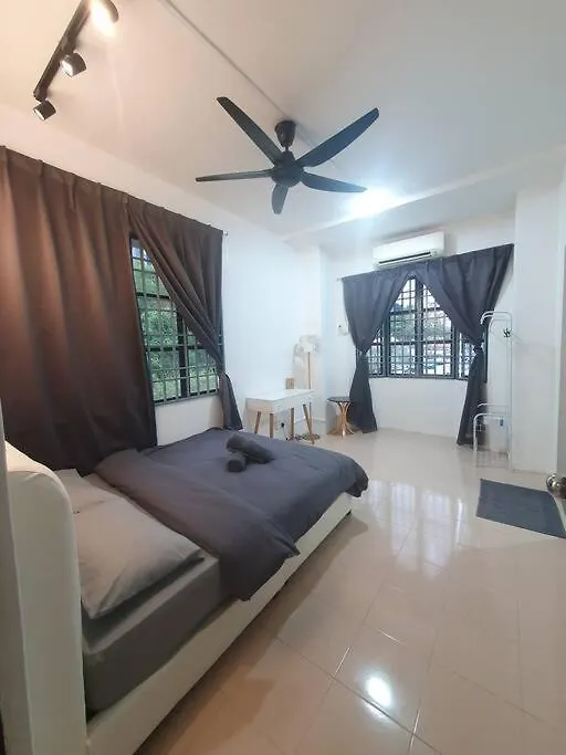 3 Storey Bangalow Near Spice Arena & Queensbay Mall Bayan Lepas