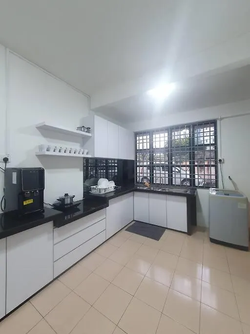 3 Storey Bangalow Near Spice Arena & Queensbay Mall Bayan Lepas 0*,
